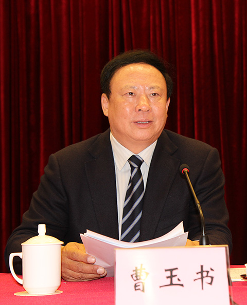 中施企協曹玉書會長作主旨報告