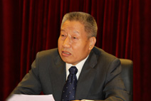 中施企協劉懷副會長主持大會