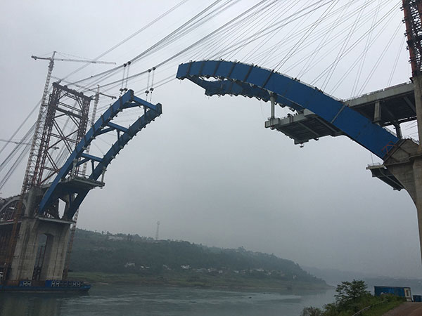 成貴鐵路金沙江大橋即將合龍