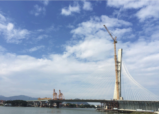 中交集團承建世界最寬單塔斜拉橋合龍