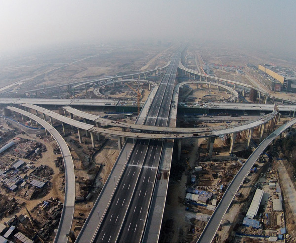 航拍中的隴海高架