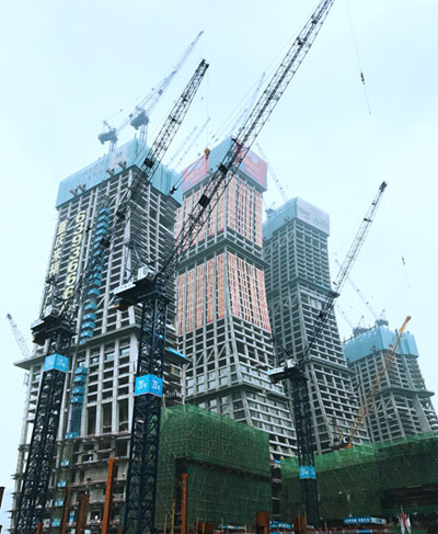 全球最大來福士廣場首棟塔樓封頂