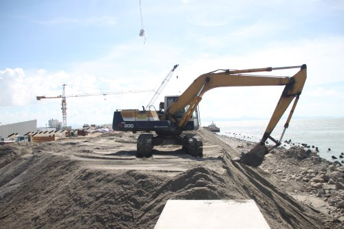 中交建設股份西人工島消防泵房區域防臺圍堰封閉完成